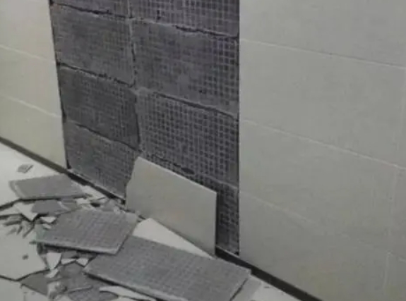 云安瓷砖空鼓维修公司分享下云安墙砖松动维修的知识